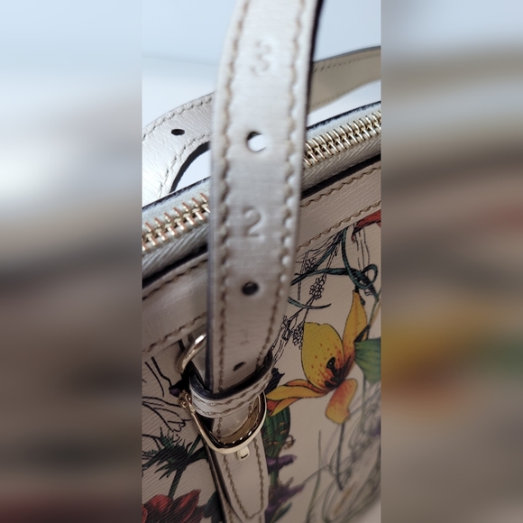 Gucci Flora White Leather Dome Bag - Picture 6 of 16